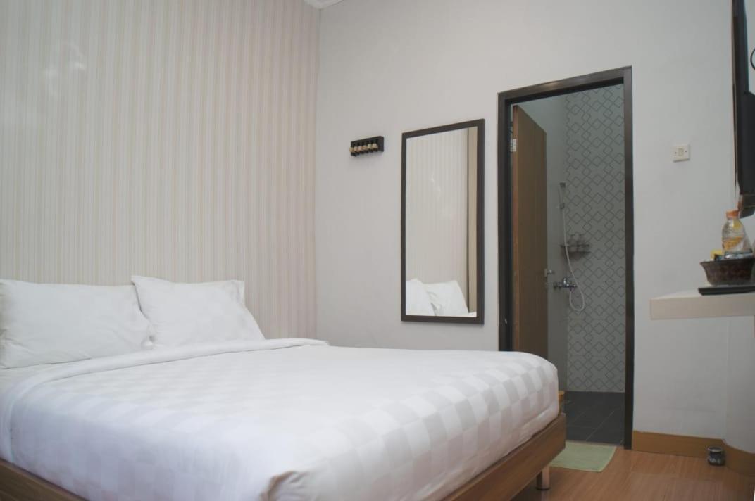 Omah Sastro 2 Hotel Jogjakarta Buitenkant foto